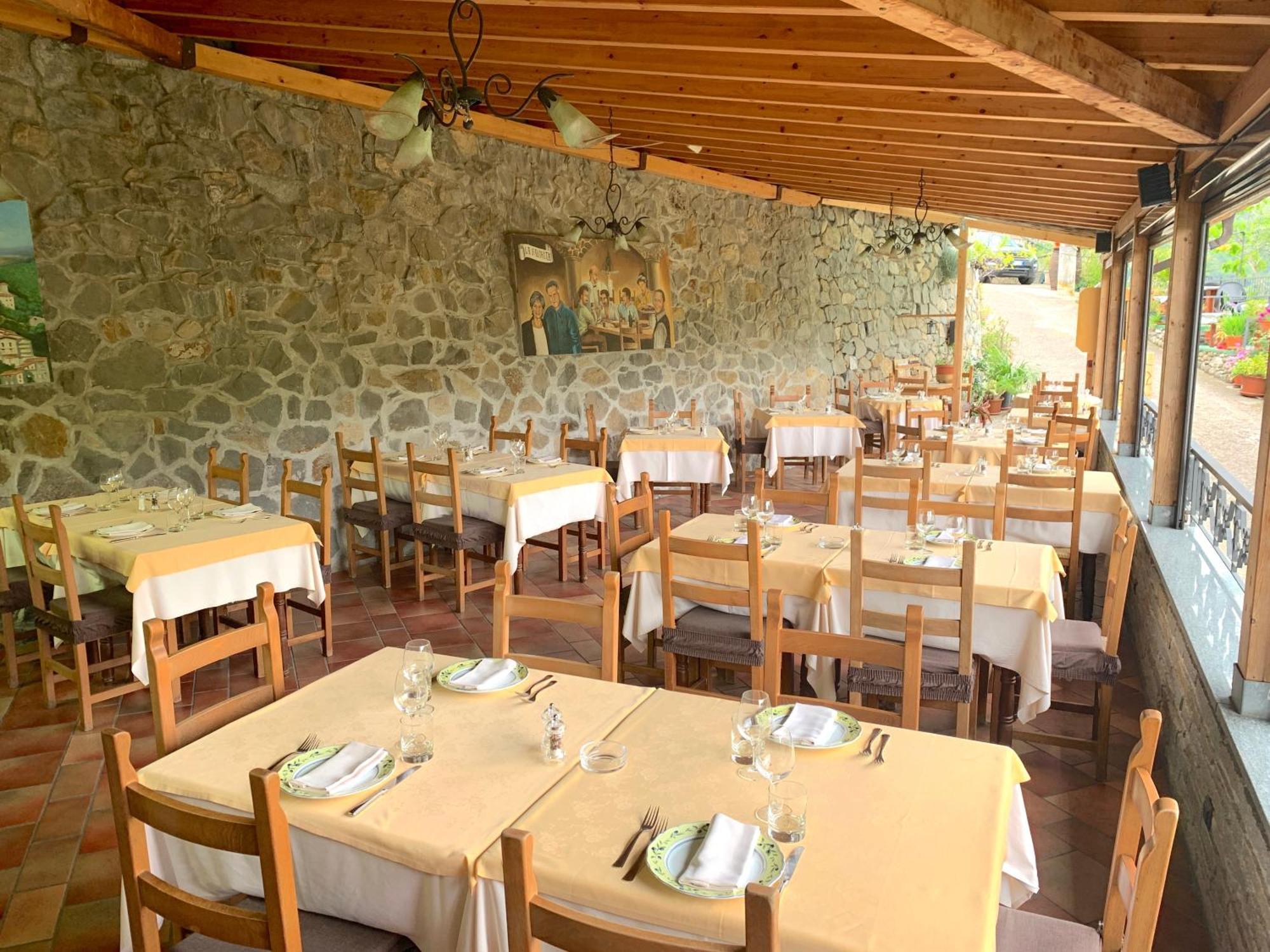 La Favorita Apricale B&B & Ristorante Zewnętrze zdjęcie